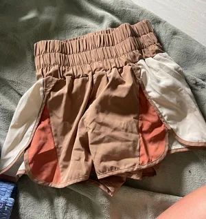 Boutique shorts thumbnail 1