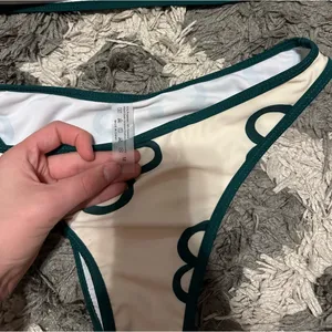 Shein Flowered Green and White Strapless Swimsuit thumbnail 2