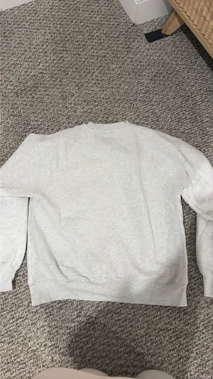 Aritzia Crewneck thumbnail 2
