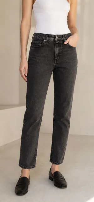 Closed‎ Jay Jeans Womens 28 Black Candiani Italian Denim Straight Leg Boyfriend thumbnail 1