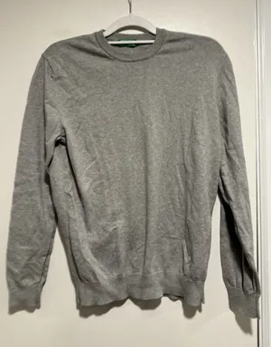 Vintage Women's Sz: M United Colors Of Benetton Gray Pullover Cotton Sweater thumbnail 1