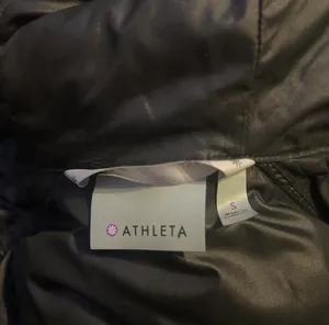 Athleta Aire Puffer Parka thumbnail 6