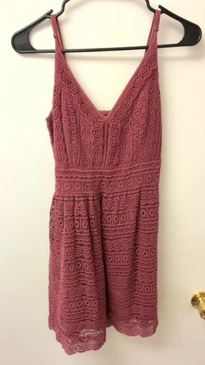 Abercrombie & Fitch Burgundy Lace V-Neck Mini Dress Size S thumbnail 2