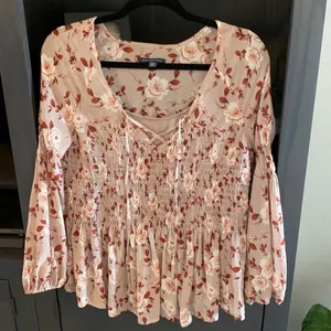 AMERICAN EAGLE Smocked Tan Floral Boho Tiered Peasant Top Size Small thumbnail 7