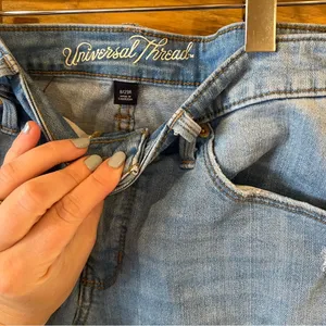 Universal Threads Skinny Jeans thumbnail 2