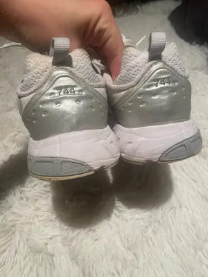 New Balance Women’s 744 size 8.5 women's thumbnail 4