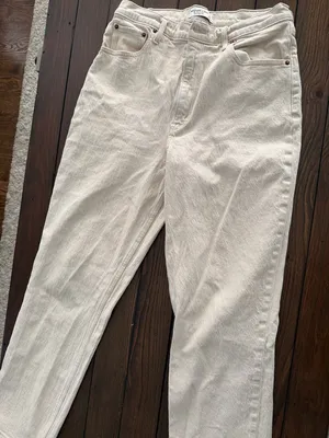 Abercrombie & Fitch • Style: 90s Ultra High Rise • Size: 12 thumbnail 1