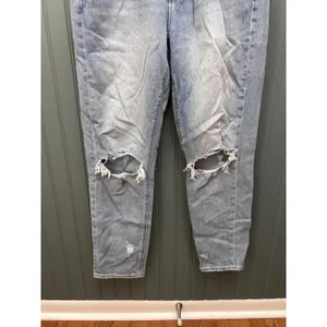 American Eagle Women Light Wash Distressed High Rise Mom Jeans Size 4 Regular thumbnail 2