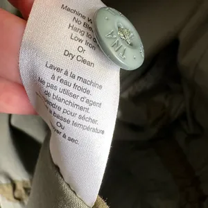TNA Aritzia Womens size Small Camo Utility Jacket Green Adjustable Waist thumbnail 11