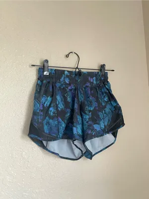 Lululemon Hotty Hot Short II Size 4 Floral Shift Blue Multi / Black thumbnail 5