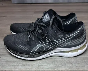 ASCIS Gel Kayano 28 Black White thumbnail 1