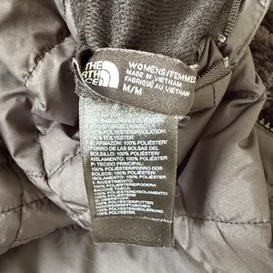 The North Face Women's Mossbud Swirl Reversible Jacket thumbnail 9