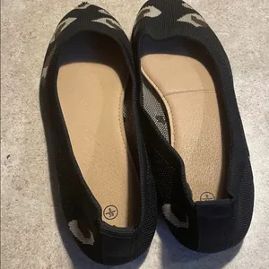 Elegant Black and Brown Women's Flats thumbnail 5