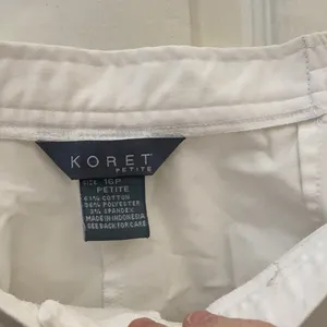 FINAL MARKDOWN Embroidered Koret capris 16p White thumbnail 3