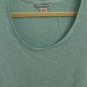 Tommy Bahama Teal Scoop Neck Short Sleeve T Shirt Size Women's XS thumbnail 3