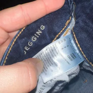 American Eagle high rise dark wash 8 short jeggings thumbnail 2