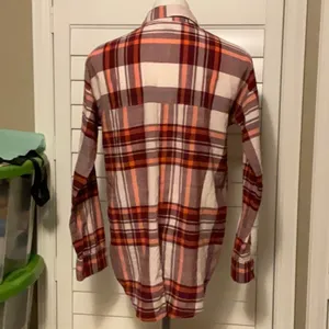 Old Navy Red and White Casual Button Down Shirt thumbnail 3