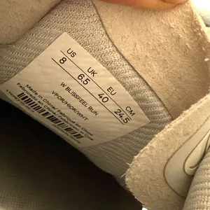 lululemon Blissfeel Womens Running Sneakers Size 8 Vapor Orange White Shoes thumbnail 3