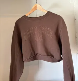 Garage Cropped Crewneck thumbnail 2