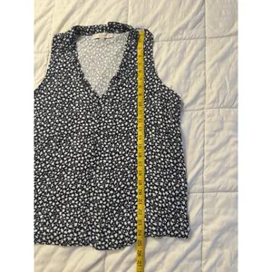 LOFT Tank Women's Large Navy Cream Floral Office Loose Career Summer Spring thumbnail 4
