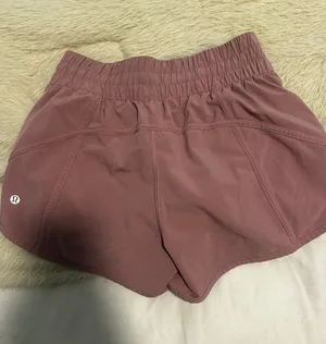 Lululemon Shorts thumbnail 1