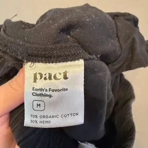 Pact Organic Cotton Hemp Blend Pull On Shorts Black Women Medium thumbnail 6