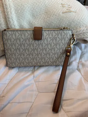 Michael Kors Wallet Wristlet Leather Brown thumbnail 2