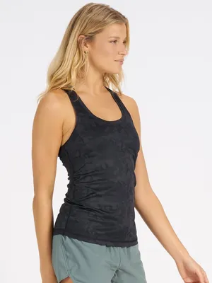Vuori lux tank top in camo thumbnail 1