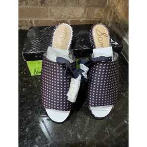 Sam‎ Edelman Theodora Flats in a navy blue and pink geometric print Size 9.5! thumbnail 2