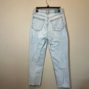 Abercrombie & Fitch Curve Love 90s Straight Ultra High‎ Rise Jeans Light Wash 10 thumbnail 7