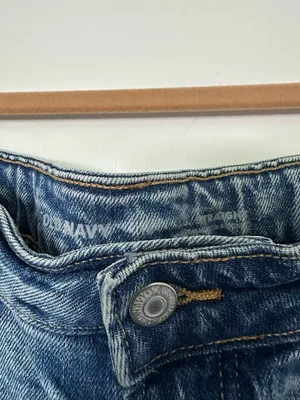 Old Navy High Rise OG Straight Cuffed Denim Jean Short Women’s 12 thumbnail 3