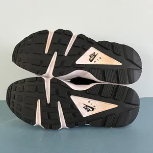 Nike Air Huarache White Lapis Deep Royal Blue Black Sneakers thumbnail 8