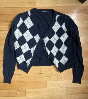 Brandy Melville Top thumbnail 1