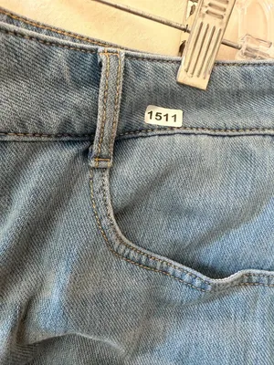 Halara M Womens Medium Light Wash Denim Shorts -see pics With Pockets & Rolled thumbnail 8