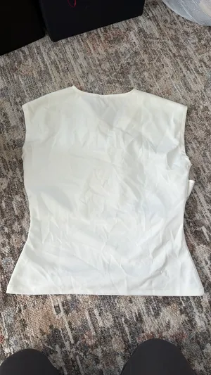 2 Ann Taylor work tops Multiple thumbnail 3