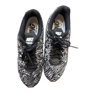 Nike Tailwind 8 woman’s black and white running shoes sneakers size 9 SKU 3323 thumbnail 6