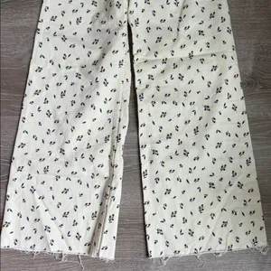 NEW Zara The Marine Straight Floral Jeans 2 thumbnail 7