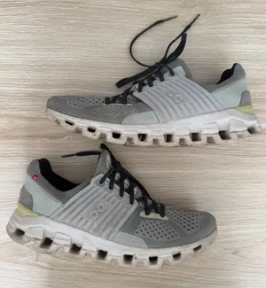 On Running Womens 7.5 Cloudswift Sneakers Alloy Glacier Grey Lime thumbnail 1
