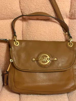 Michael Kors Crossbody thumbnail 2