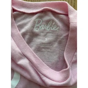 Women’s Barbie Tshirt Cotton Polyester Stretchy Light Pink size Small/Medium thumbnail 4
