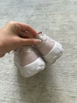 Nike Women’s Renew Lucent Pink Athletic Sneakers (Size 8) thumbnail 3