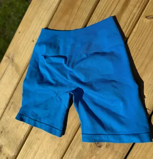 Aurola Amazon Shorts thumbnail 1