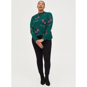 Torrid Green Floral Georgette Smocked Mock Neck Blouse Size 2‎ 2X 18/20 thumbnail 2