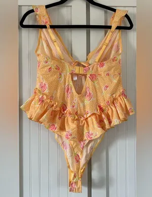 MENTIONABLES x Karlie Rae Lang Teddy Bodysuit Size XL Yellow Floral Ruffle thumbnail 2