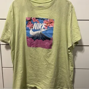 Nike Green Fuji Mountain T Shirt thumbnail 2