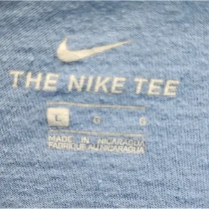 Nike Tee T Shirt Blue Pink Swoosh Logo Women's Size L‎ thumbnail 4