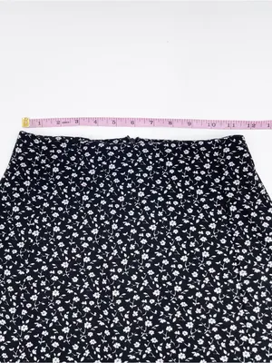 John Galt Brandy Melville Cara Mini Skirt Black White Floral Print One Size Y2K thumbnail 10