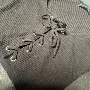 Urban Outfitters Black Ribbed Lace Up Long Sleeve Crop Top XS Square Neck Edgy thumbnail 3