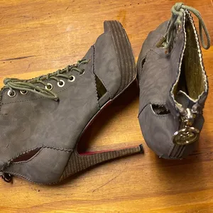 Apple Bottoms Camo Green Ankle Boots thumbnail 1