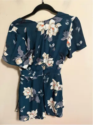 ASTR The Label Teal Floral Print Romper Shorts- Size Small thumbnail 4